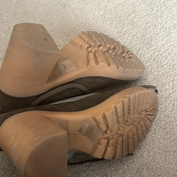 “Dolce Vita- Celida Platform Boots” - Picture 9 of 10